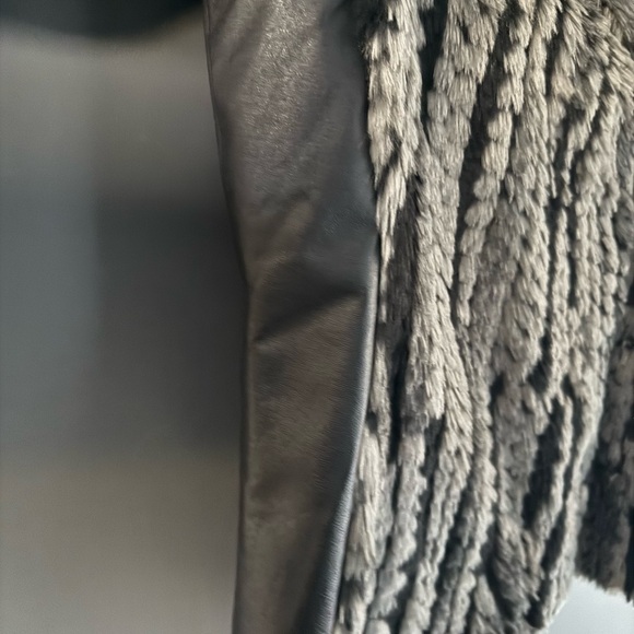 Danier Leather and Faux Fur Jacket/Vest - Picture 3 of 10